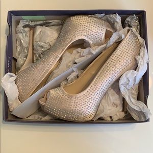 Jennifer Lopez Bejeweled high heels